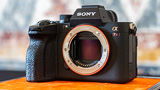 Nuovi firmware per 4 fotocamere Sony: A7rV,  A7CR, A7CII e  ZV-E1