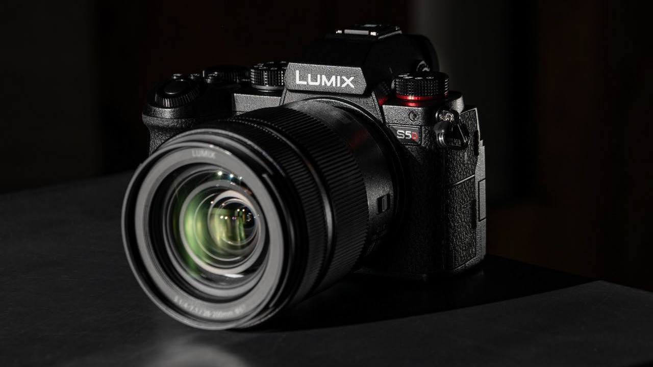 LUMIX S5D ottimizzata per la messa a fuoco automatica LiDAR di DJI