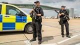 Droni all'aeroporto di Gatwick: due arresti in Regno Unito