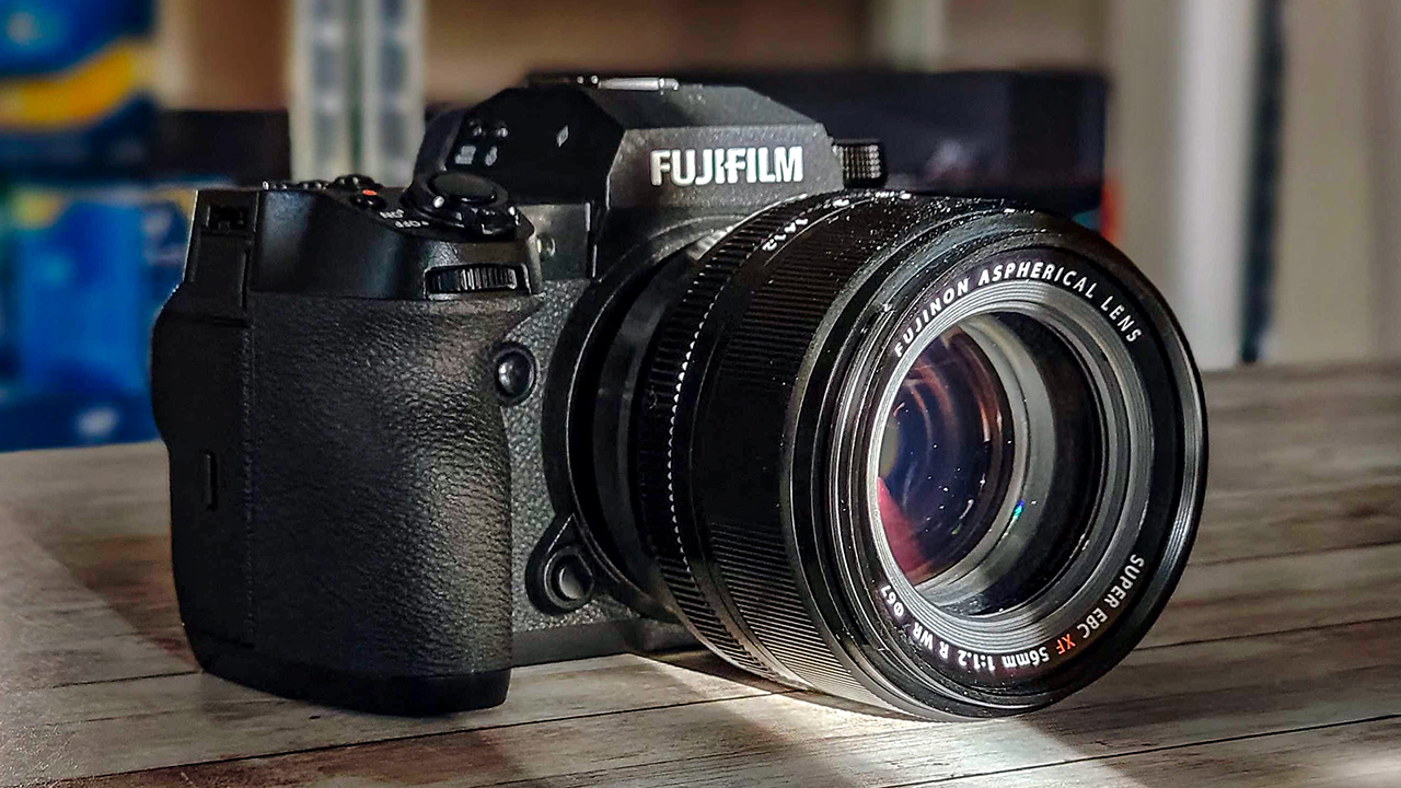 ほぼ未使用 富士フィルム FUJINON XF56mm F1.2 R - カメラ