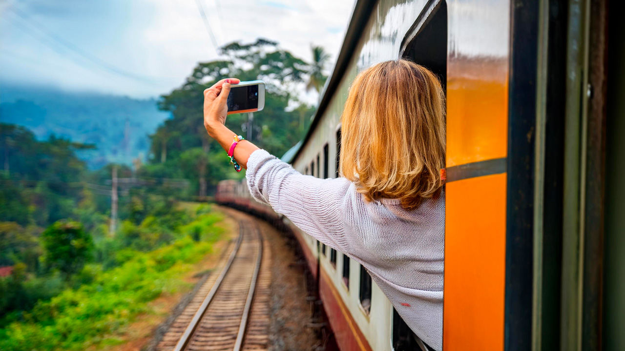 Ne uccidono più i selfie che gli squali: l'ennesimo caso in Sri Lanka