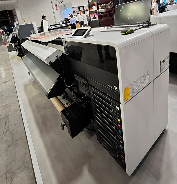 Epson SureColor S9100: ampio gamut cromatico e testine sostituibili dalloperatore