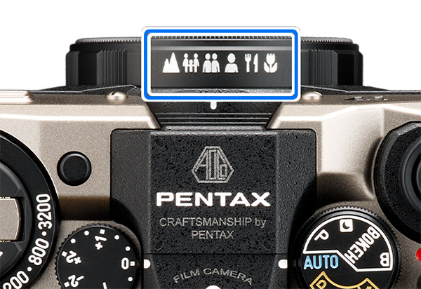 Pentax 17 fotocamera a pellicola mezzo formato 2024